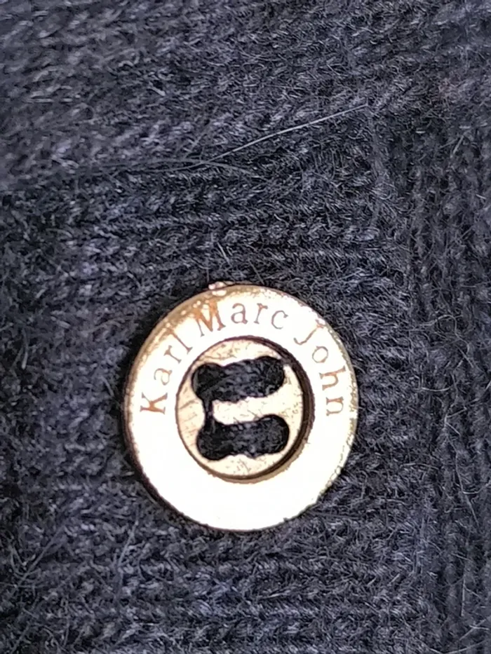 Joli pull léger couleur marine - photo numéro 7