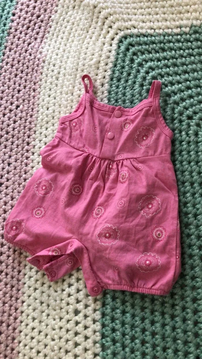 Bodie été fille 1 mois - photo numéro 5