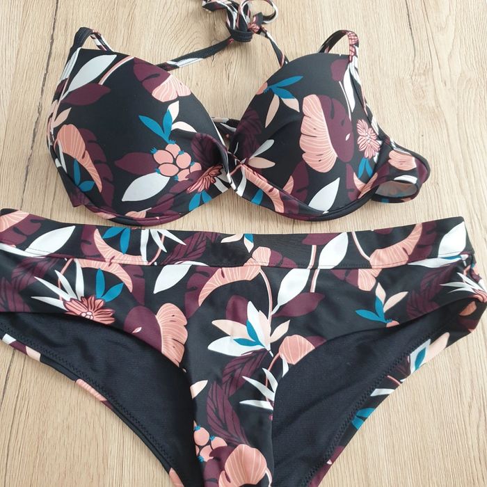 Maillot de bain kiabi/gemo taille 38