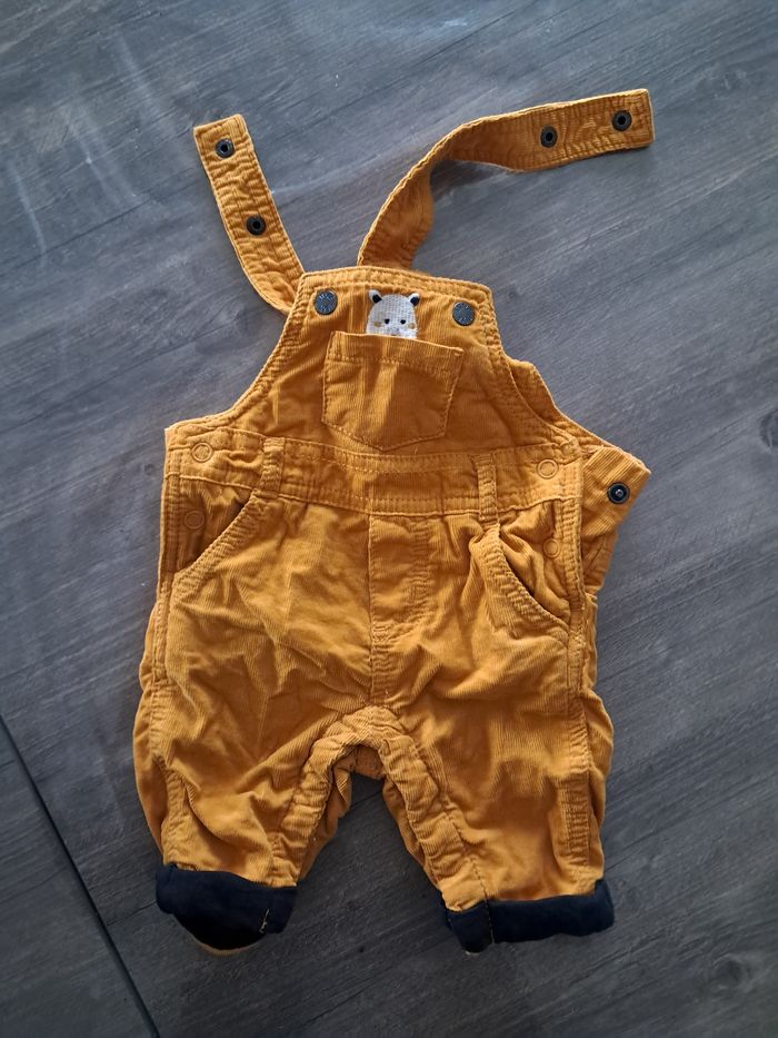 Lot de robes et salopette bébé 1 mois - photo numéro 2