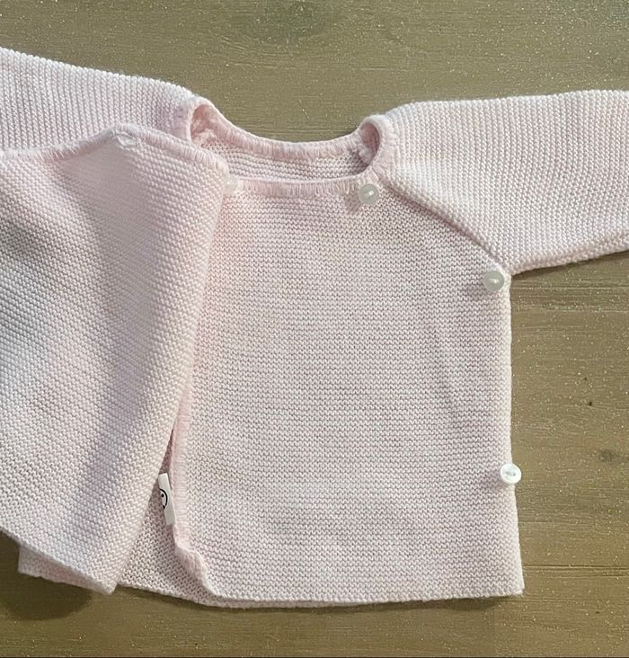 Pull tricoté cache cœur rose pale - photo numéro 4