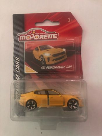 Miniature majorette Kia Performance car