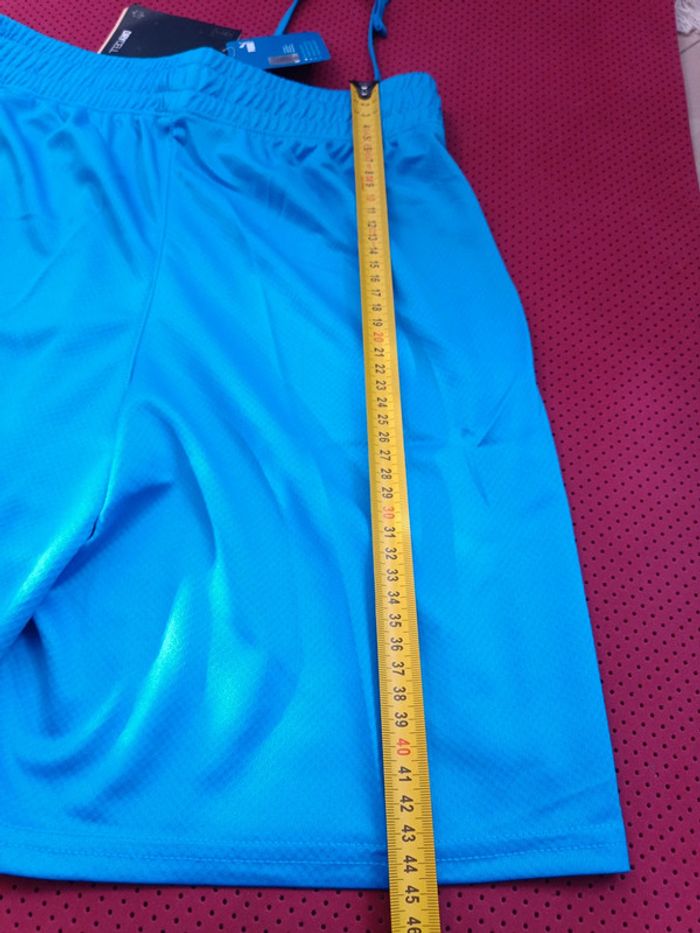 Short de foot Italie, Puma Authentique Officiel taille Adulte S, Neuf - photo numéro 13