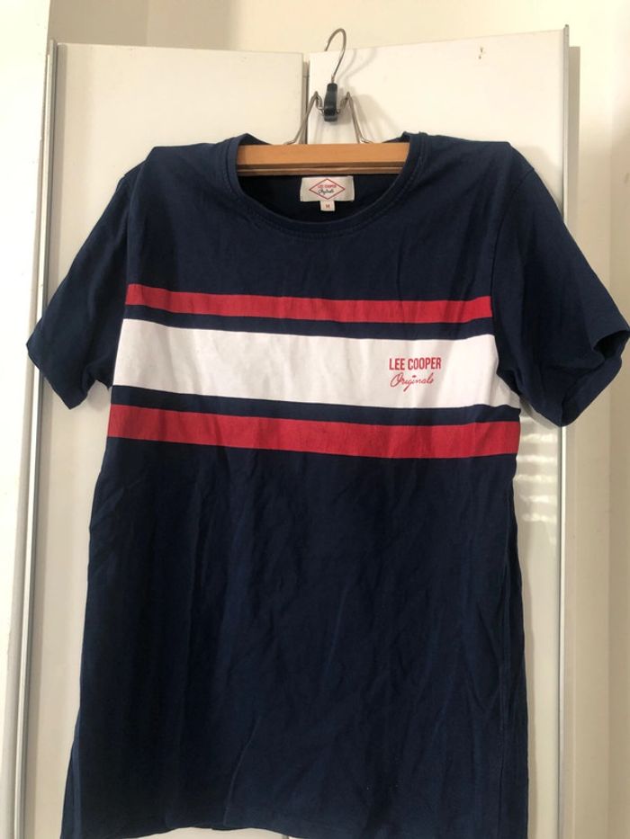 T shirt lee cooper original .taille M