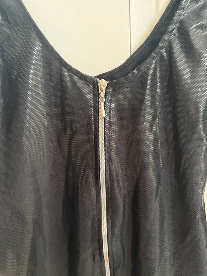 Deux. Robes courtes, moulantes, sexy. - photo numéro 6