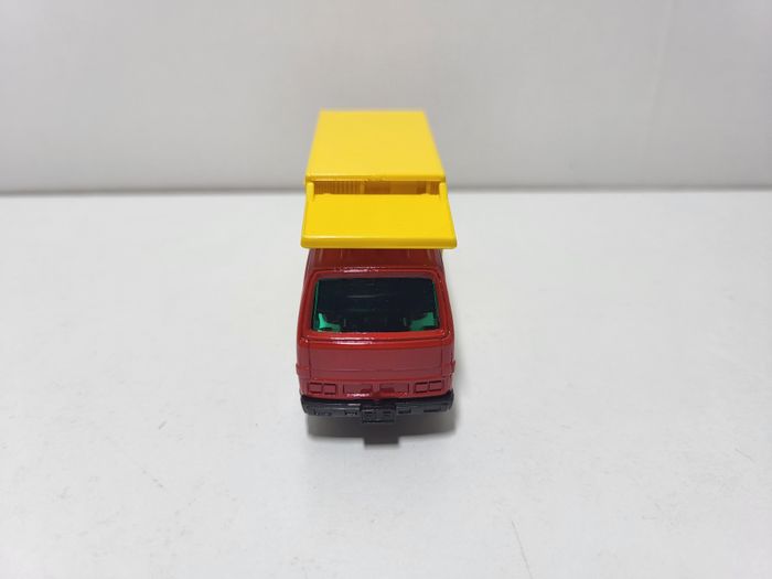 Tomica Isuzu Camion - photo numéro 3