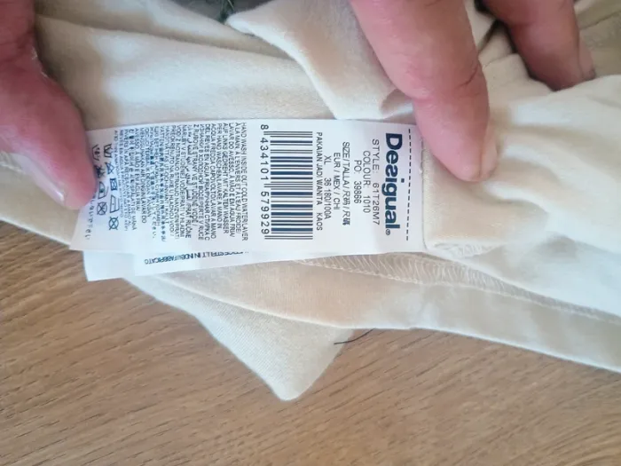Débardeur Desigual beige – cœur en sequins colorés, taille XL - photo numéro 4