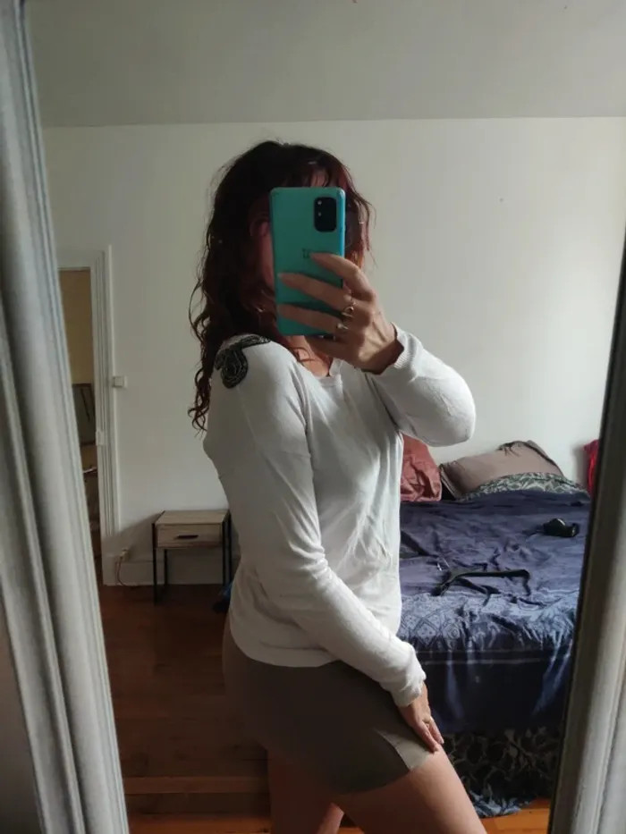 Pull femme - cache cache