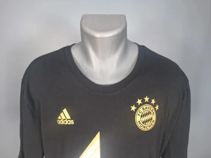 T-shirt Adidas Bayern Munich Champion 2023 – Noir/Or – Taille 2XL (559) - photo numéro 2