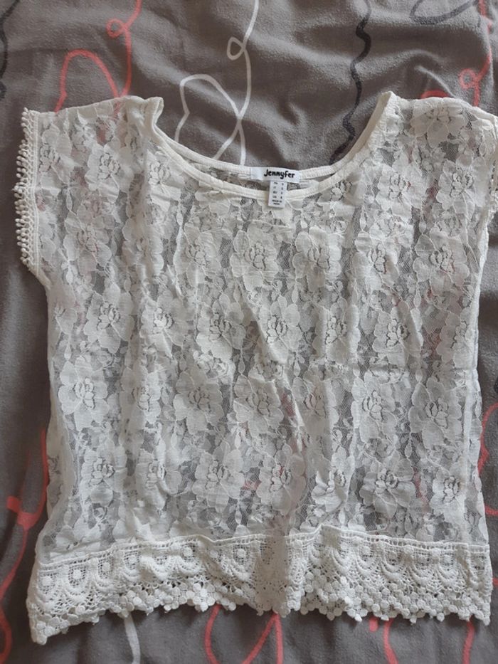 Haut dentelle jennyfer