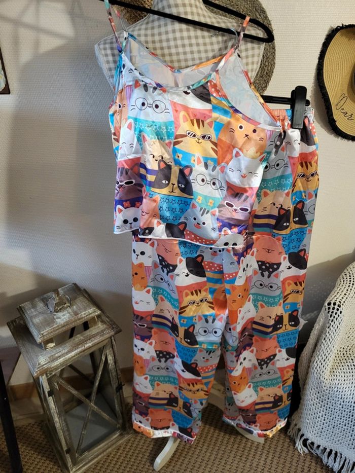 Pyjama chat - photo numéro 2