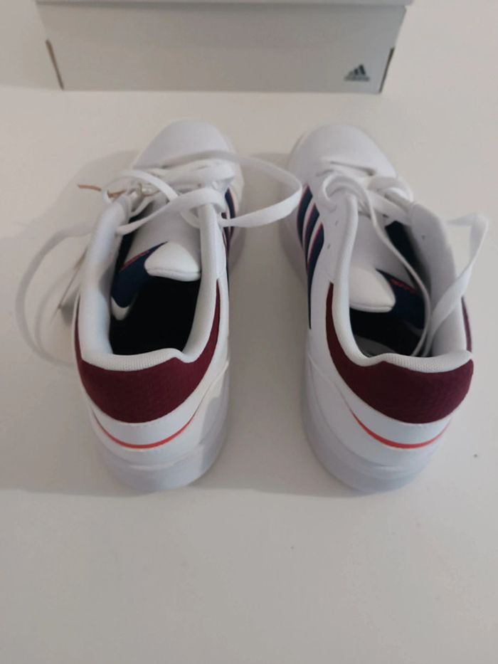 Basket Adidas courtbeat 44 neuve - photo numéro 4