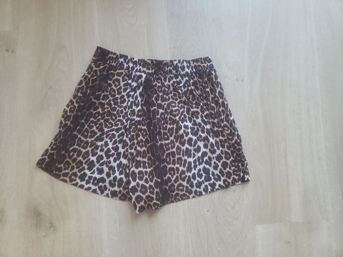Short H&M