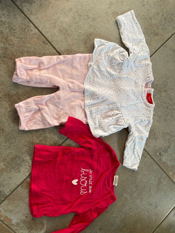 Lot vêtements 3 mois - photo numéro 4