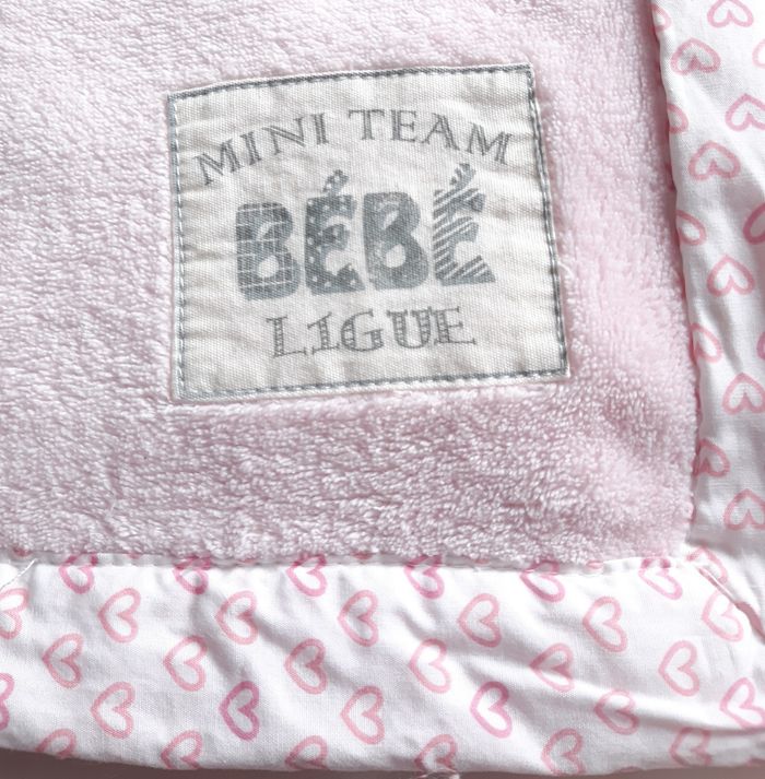 3 bavoirs et 1 plaid bébé - photo numéro 2