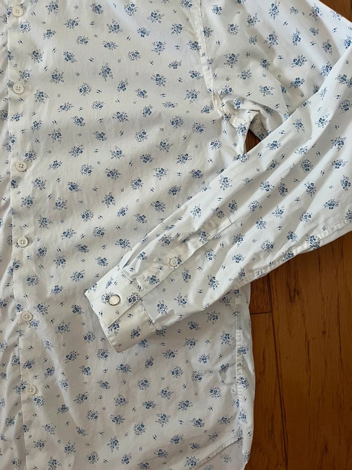 👔 Chemise homme à motif fleuri The Kooples – Taille M – Très bon état - photo numéro 2