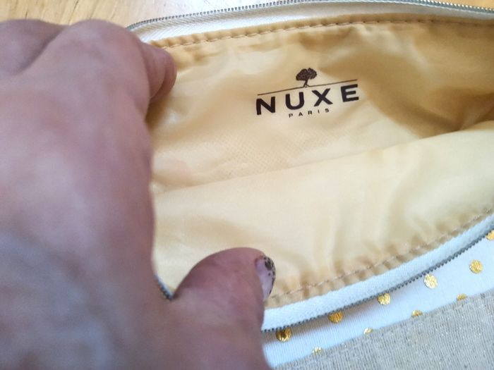 Trousse de Maquillage "Nuxe" - photo numéro 2