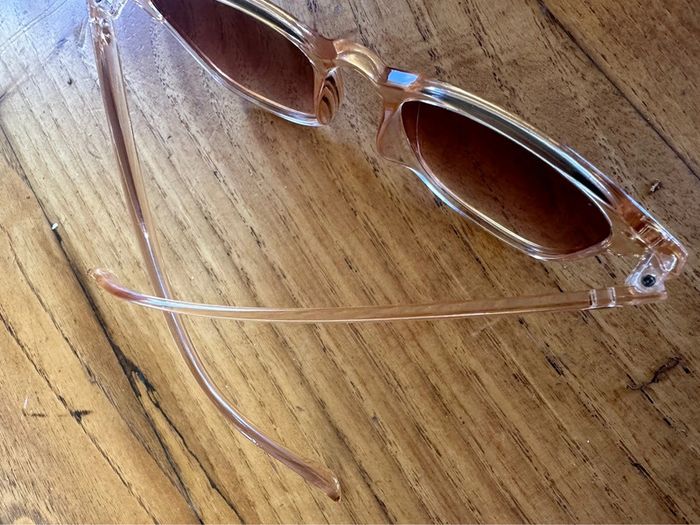 Paire de lunettes neuves - photo numéro 9