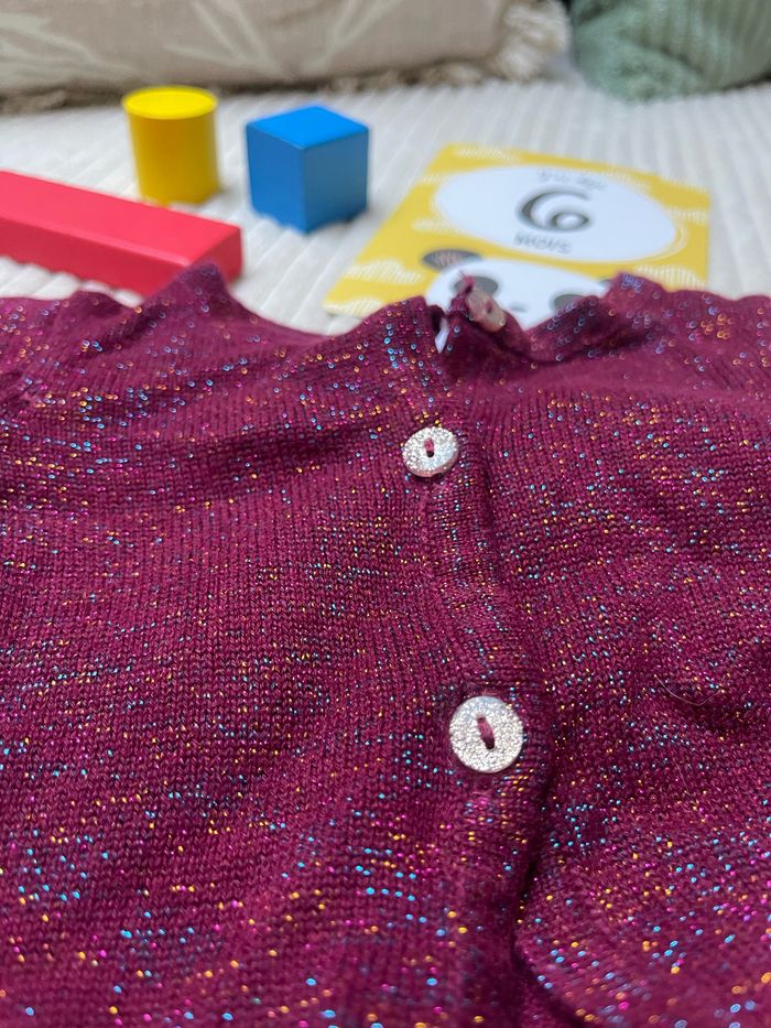 Gilet bordeaux 6 mois - photo numéro 2