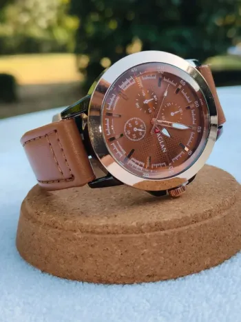 Montre large marron golden moderne