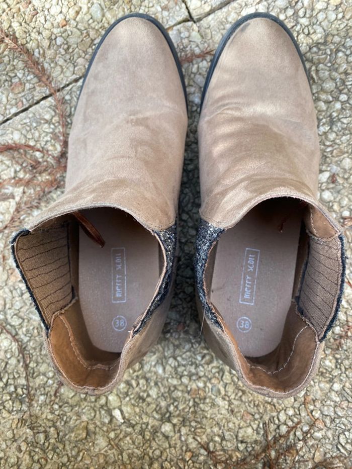 Jolies bottines taupe - photo numéro 4