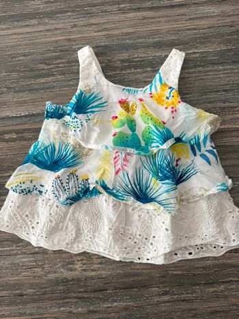 Magnifique petit t-shirt sans manche fille 3 ans catimini