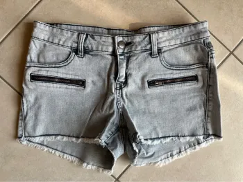 Short taille basse
