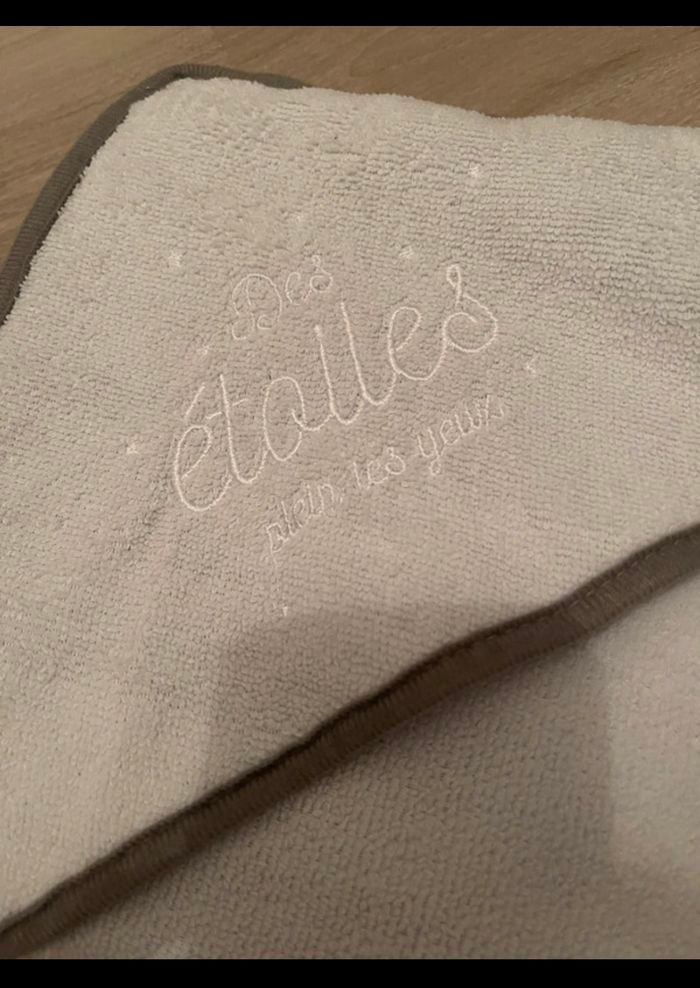 Cape de bain neuf - photo numéro 3