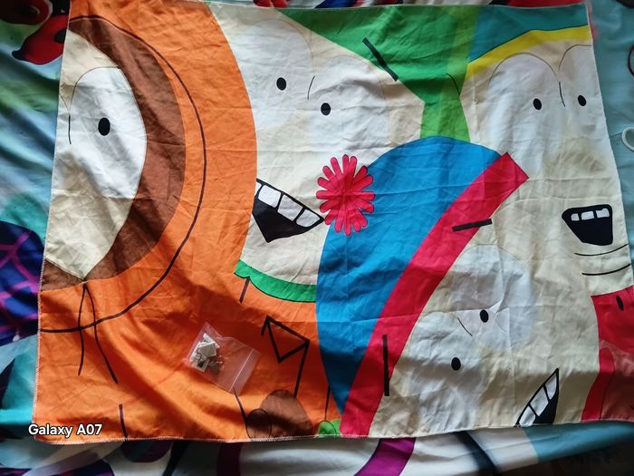 Tenture south Park peau de pêche - photo numéro 3