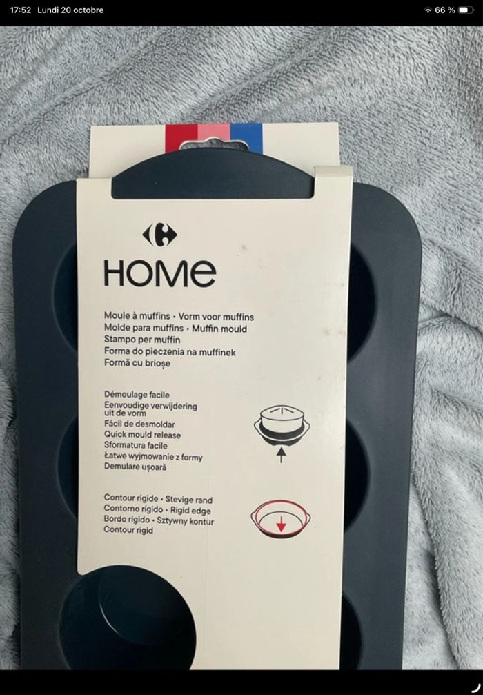 Moule à muffins x8 ø6,3cm Carrefour Home bleu noir neuf - photo numéro 4