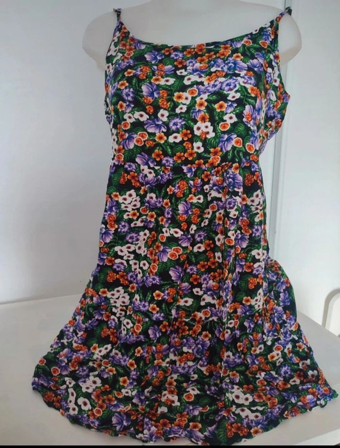 Robe fleurie Chicorée – Taille L – Parfaite pour l’été ! - photo numéro 2