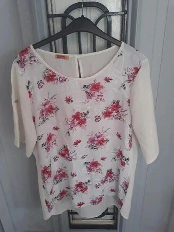 Blouse manche courte très bon état taille 40