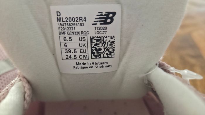 Baskets New Balance 2002R rose Taille 39 - photo numéro 8