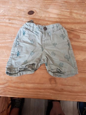 Short 3 ans