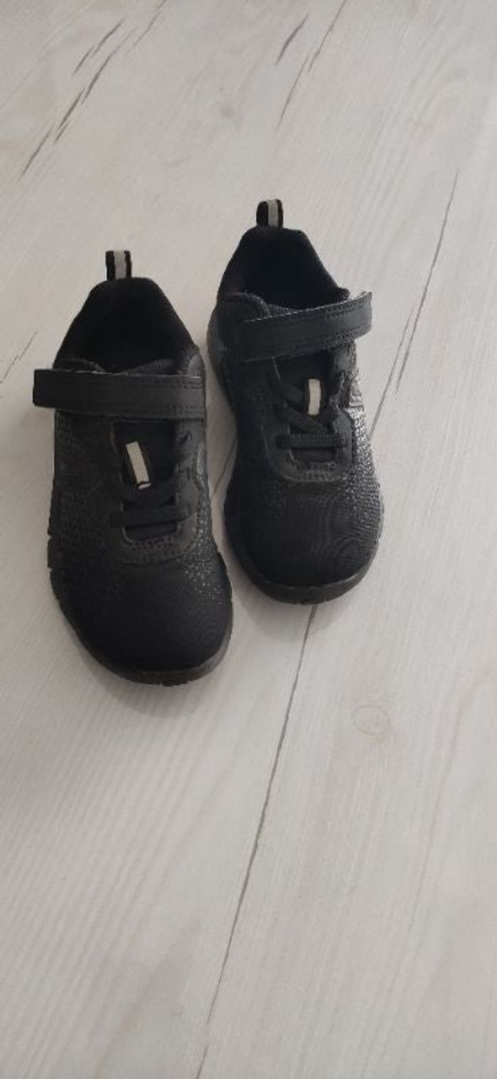 Basket Noir, Taille 27