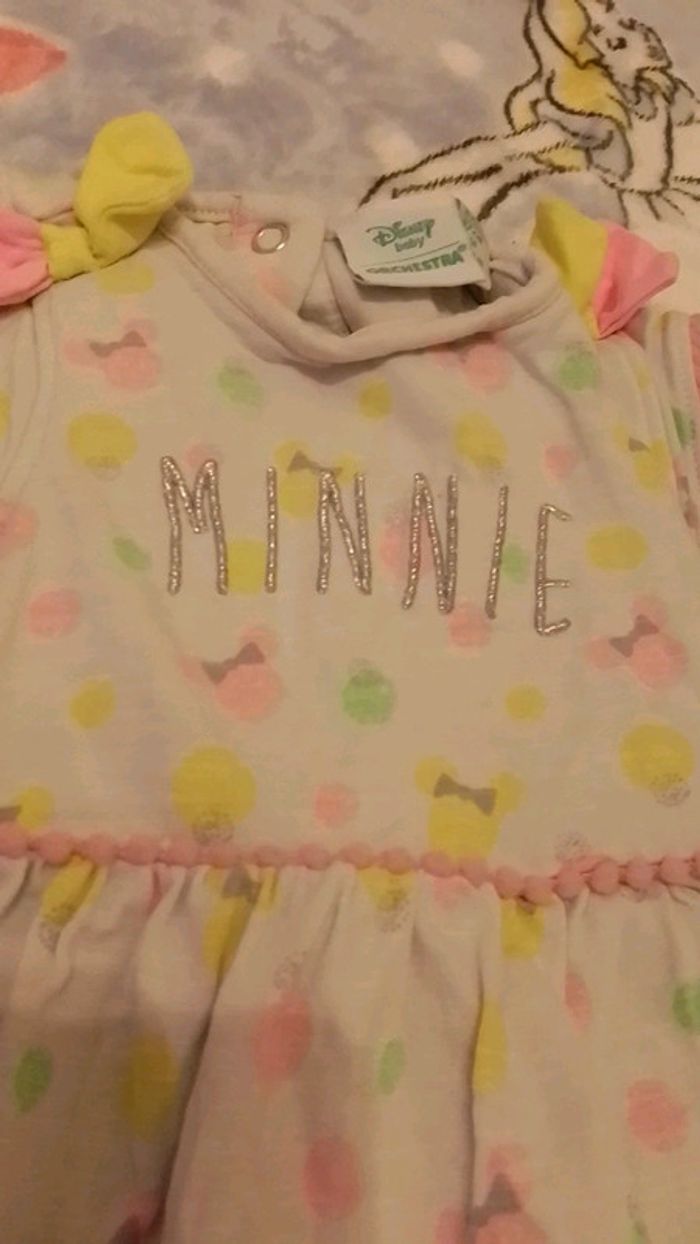 Robe Disney Minnie 6 mois - photo numéro 2