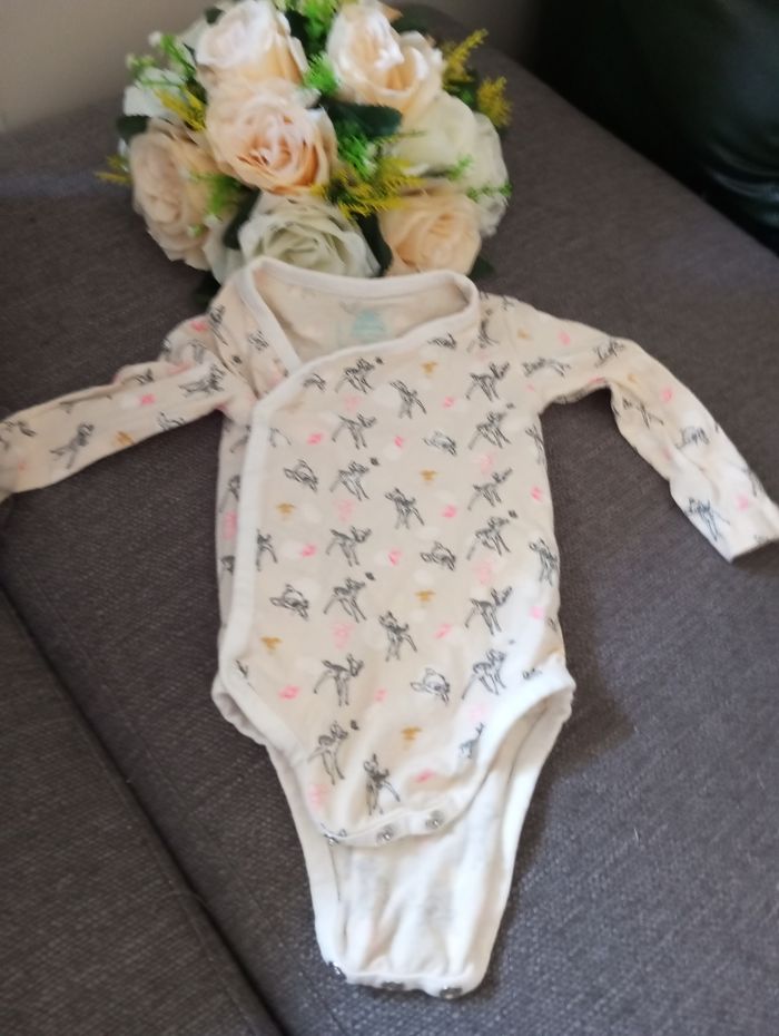Lot de bodies bébé - photo numéro 4
