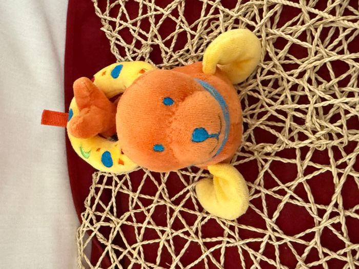 SUCRE D'ORGE DOUDOU OTARIE ORANGE BOUEE JAUNE