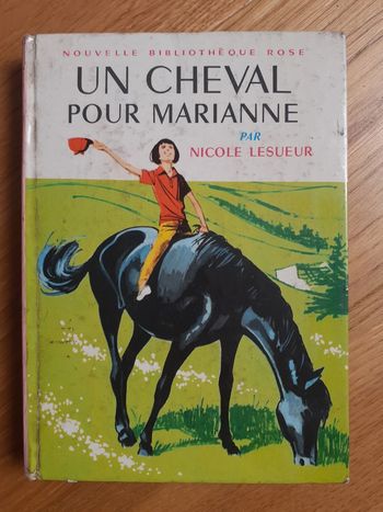 Un cheval pour Marianne par Nicole Lesueur