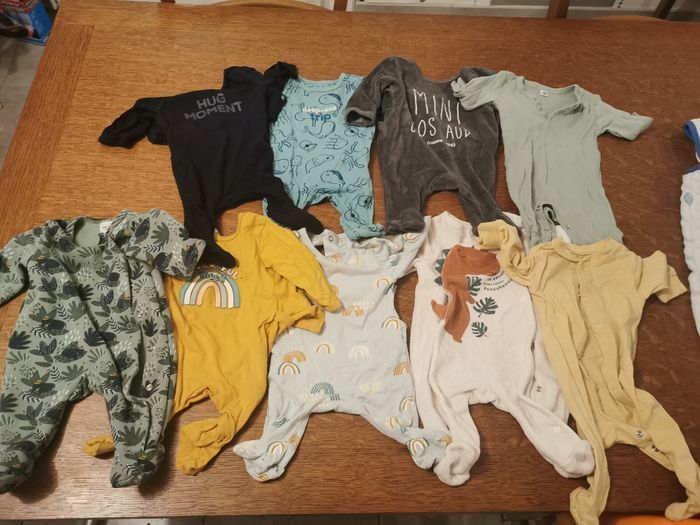 1 mois garçon - photo numéro 4