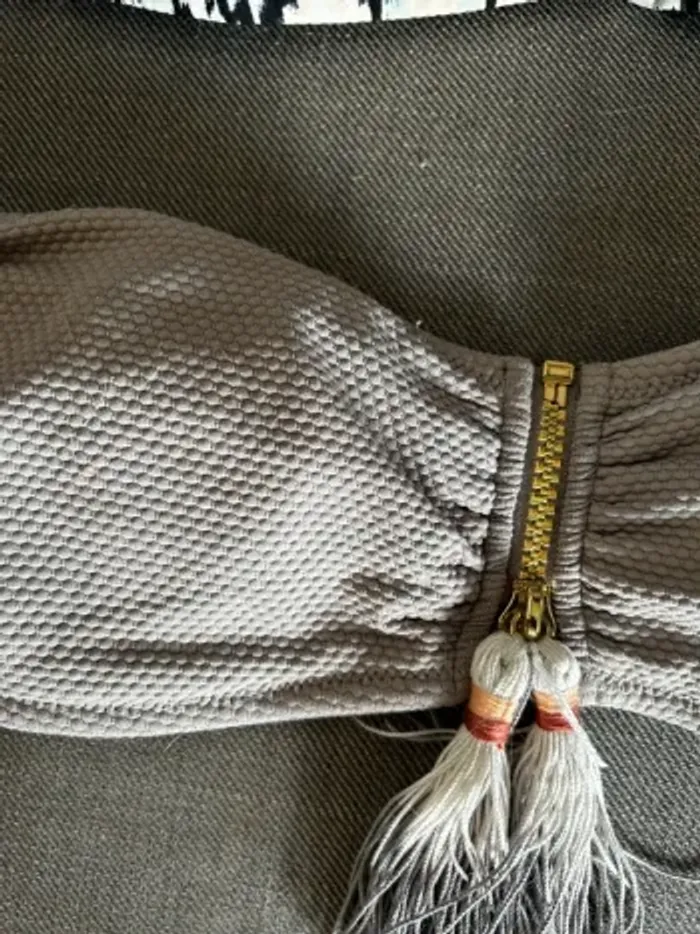 2 hauts de maillot de bain taille 36 / 38 - photo numéro 4