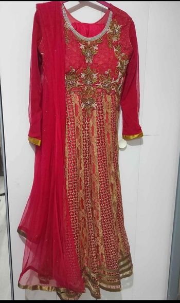 Robe avec pantalon et foulard indien