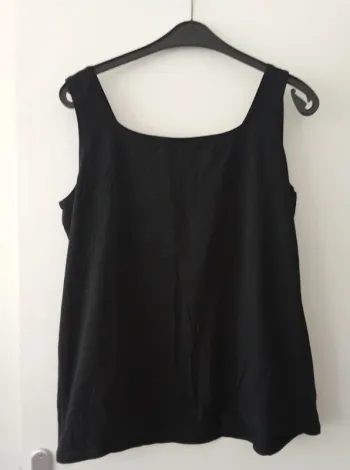 Débardeur femme ⭐ très bon état ⭐ Taille XXL ⭐ M&S mode