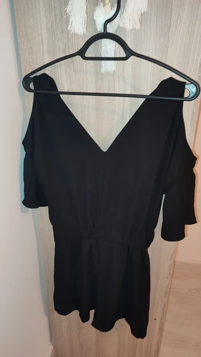 Robe short zara noir épaule dénudées - photo numéro 2