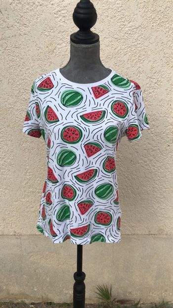 Primark t shirt taille s motif pastèque