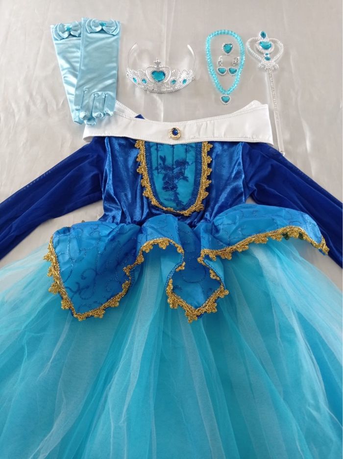 Déguisement robe princesse et accessoires 6ans - photo numéro 2