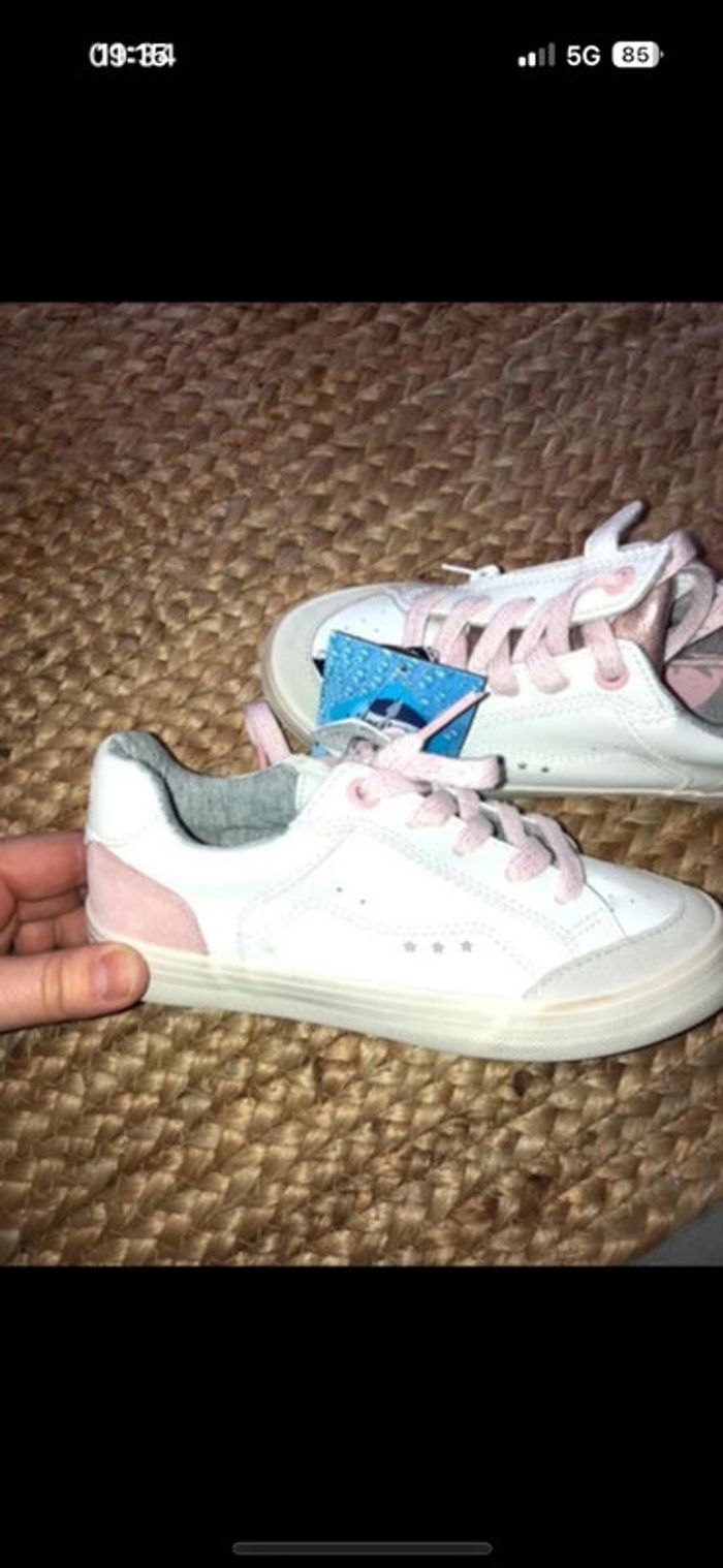 Basket okaidi taille 30 neuves - photo numéro 5