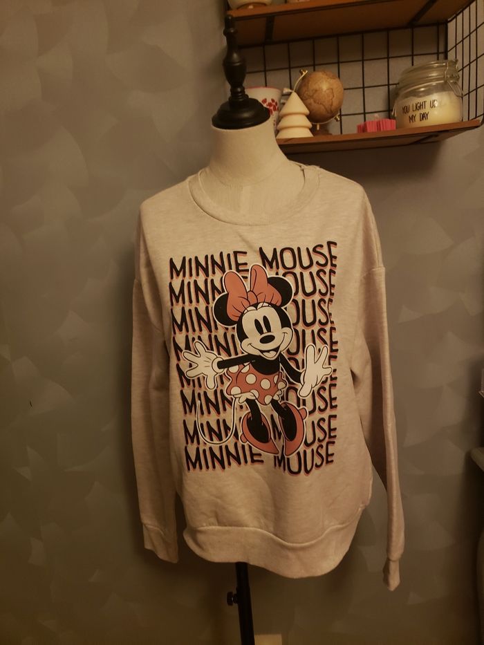 Pull 🎀 Disney taille S 5€ - photo numéro 2