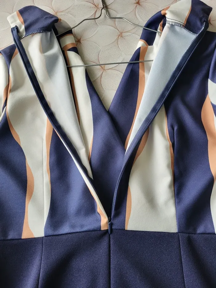 Combinaison short simili jupe bleu marine Femme Shein Taille M très bon état - photo numéro 4
