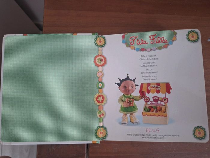 Zoé joue à la marchande - photo numéro 2